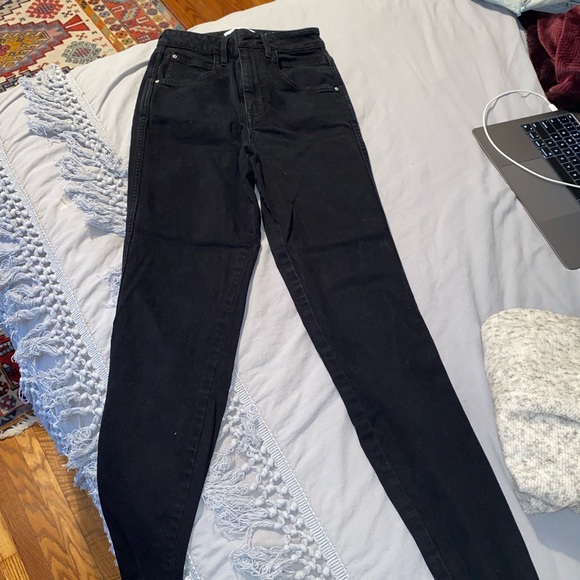 Guess high waisted black skinny jeans - Picture 2 of 6